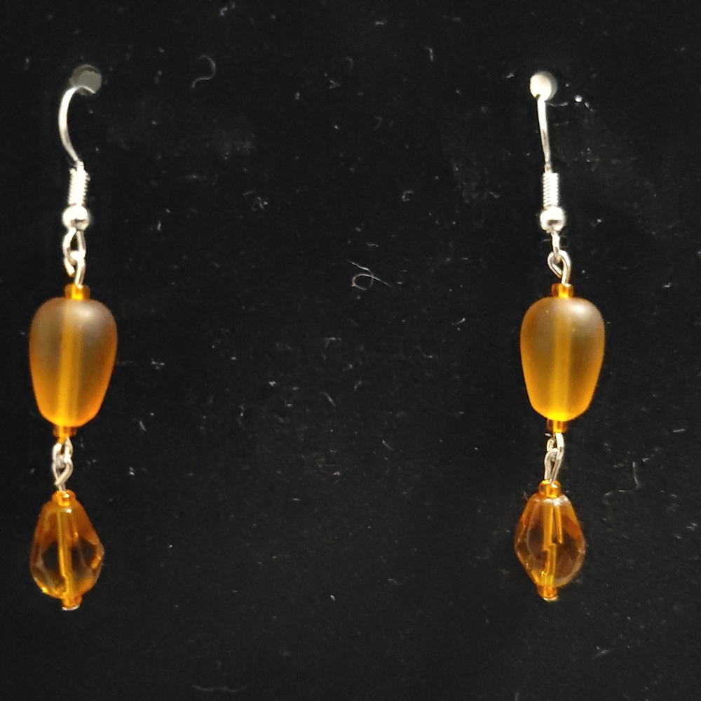 Amber dangle earrings - Picture 2 of 3